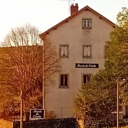 Gite Et Chambres D'Hotes Du Musee Ecole Le Monastier sur Gazeille Экстерьер фото